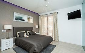 Mafloras Luxury&Beach Apartment